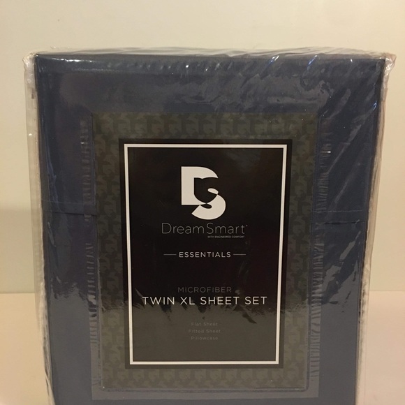 Dream Essential Twin Sheet Set - Picture 2 of 6